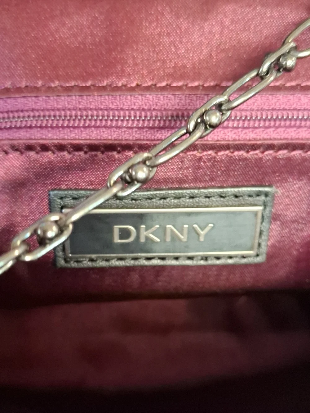 DKNY 1990s Vintage Elegant Black Velvet Evening Clutch with Chain 7.5x6x2.5